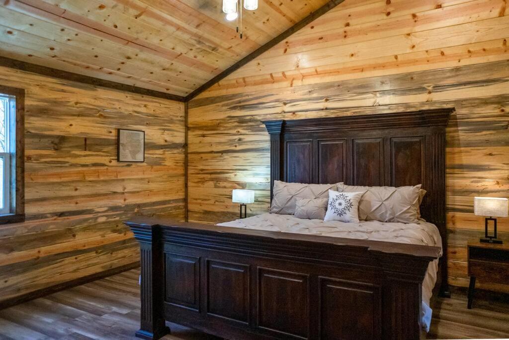 The Big Tex Luxury Cabin Is Epic Брокен-Боу Экстерьер фото